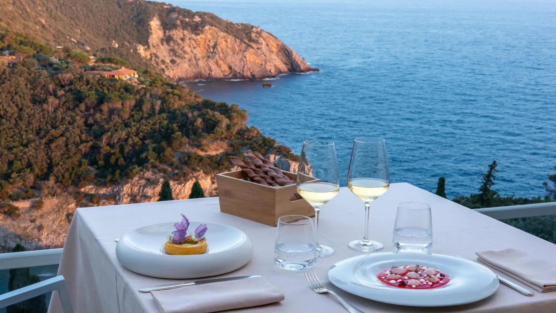Boutique Hotel Torre Di Cala Piccola Порто Санто Стефано
