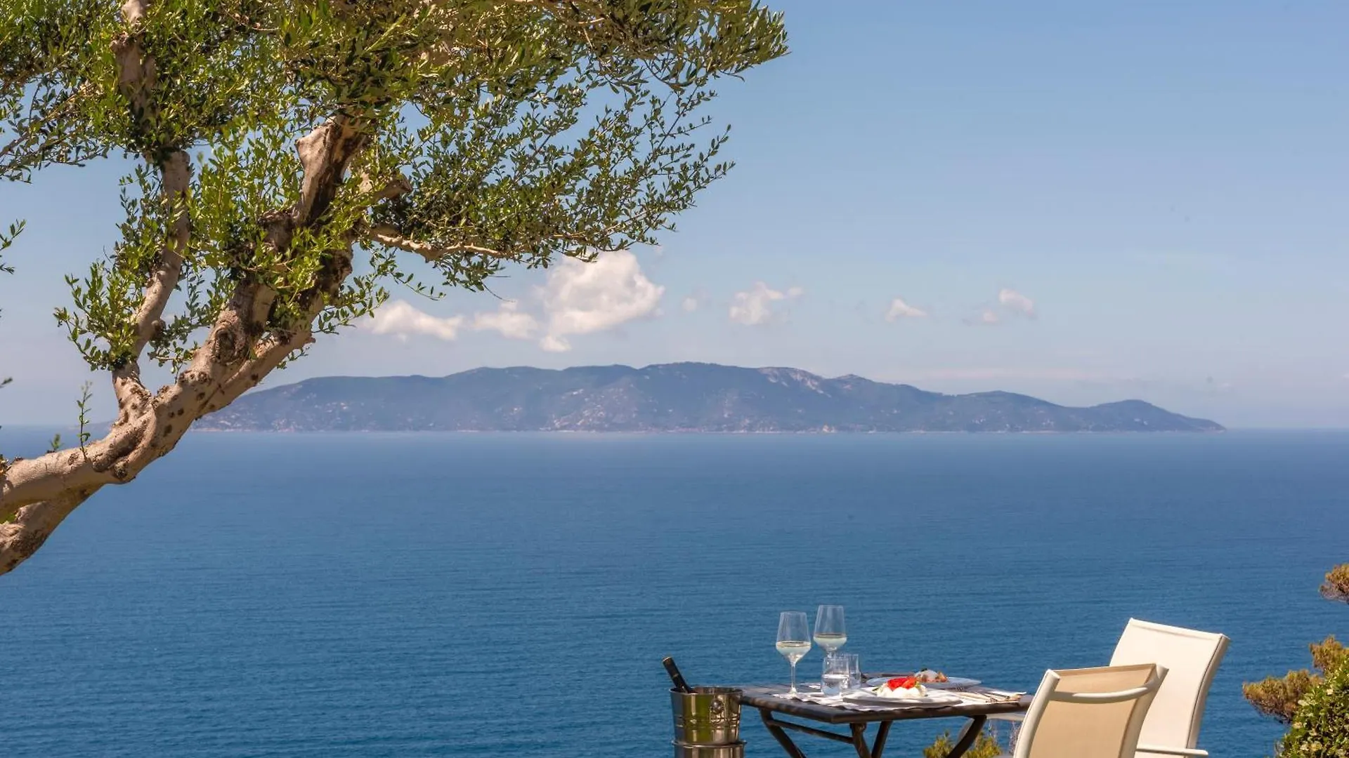 Boutique Hotel Torre Di Cala Piccola Порто Санто Стефано
